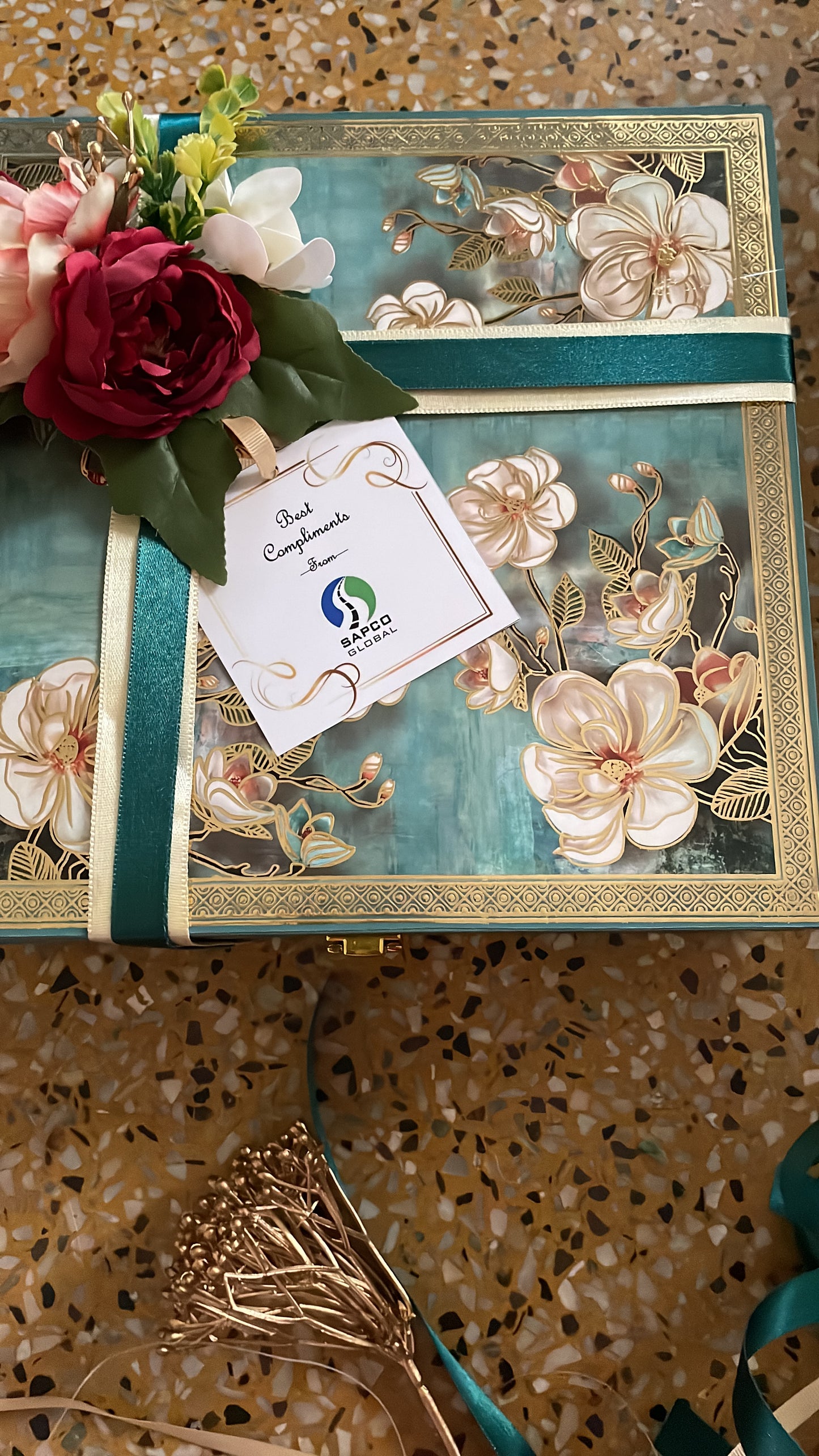 Blue Ribbon Mewa Box