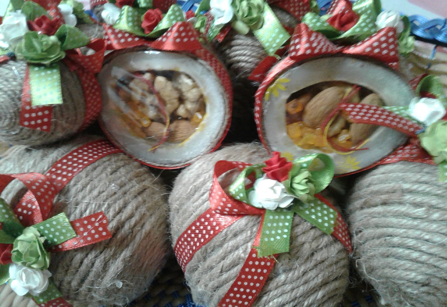 Maroon Ribbon Jute Knot Gut Nariyal