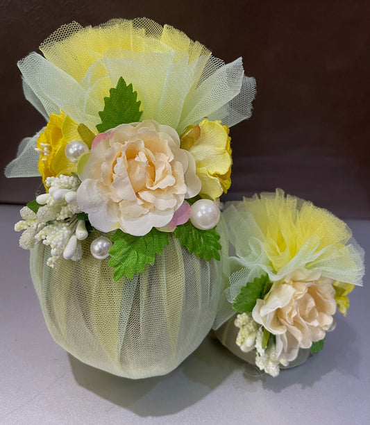 Light Green Tulle Cream Rose Gut Nariyal Set