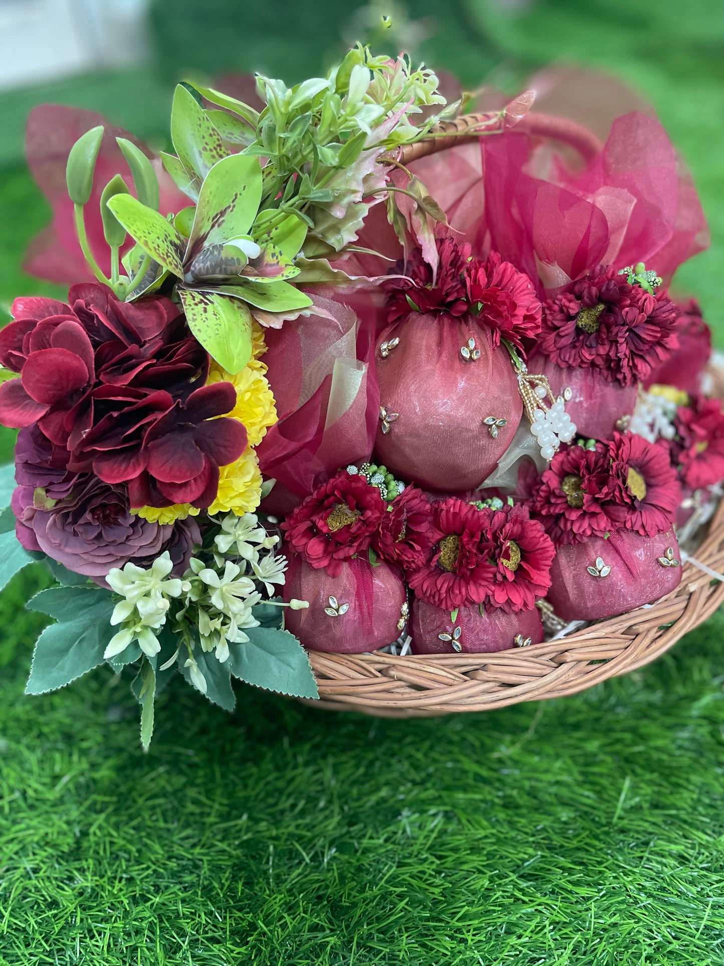 Red & Gold Bhaat Gut Basket