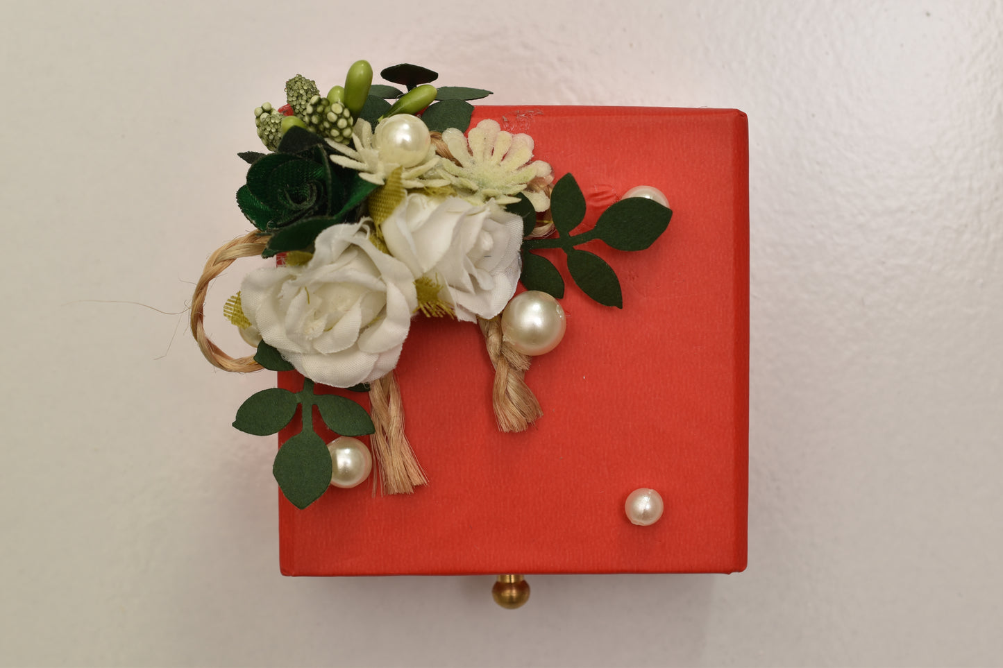Red and White Flower Coin Box